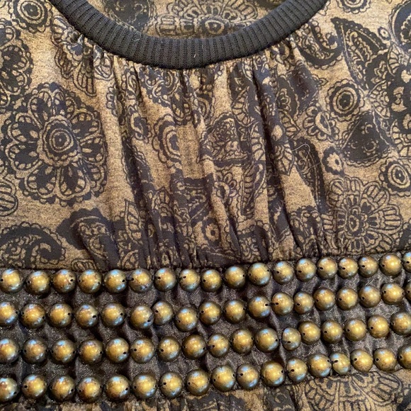 Embellished Banded Top - Picture 4 of 9